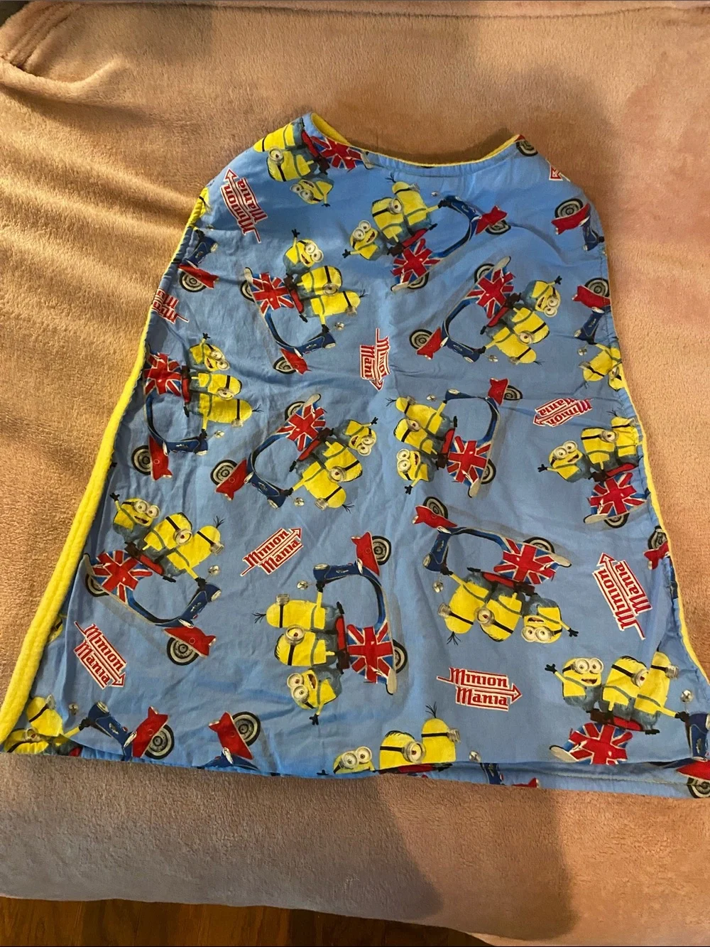 Minions Yellow Kids Superhero Cape - Reversible